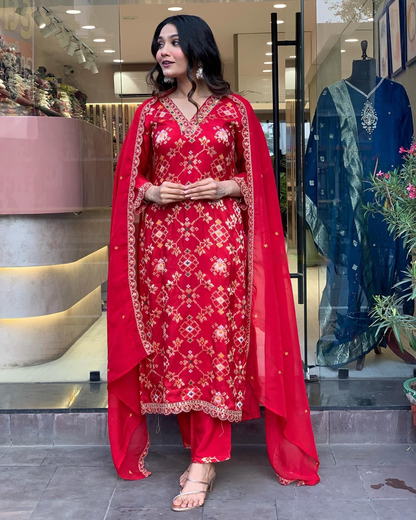 Red Patola Banarasi Kurta Set with Organza Dupatta