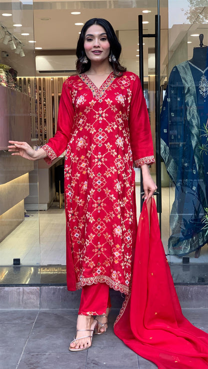 Red Patola Banarasi Kurta Set with Organza Dupatta