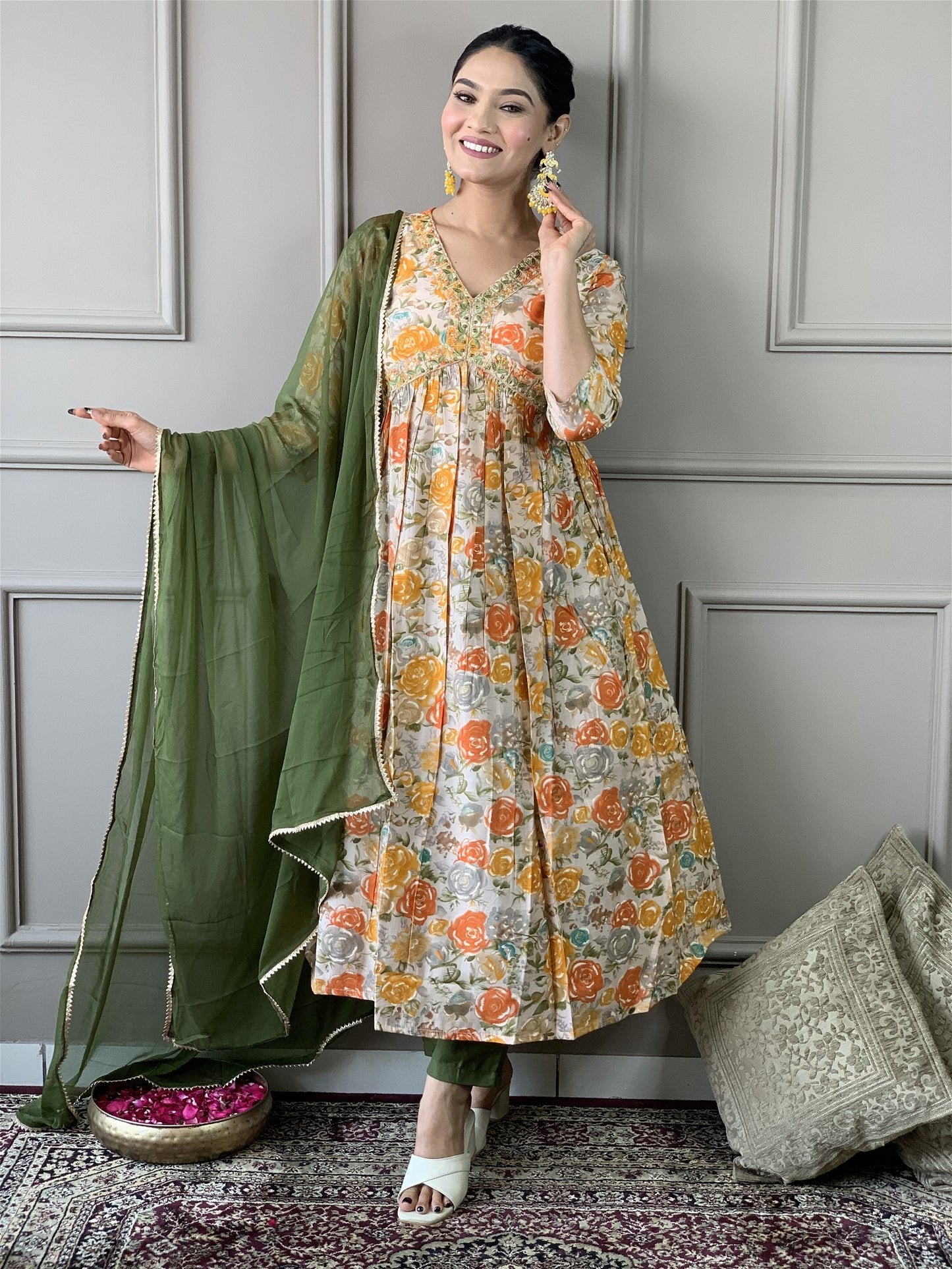 Alia Pattern Kurta set with Pants and Dupatta