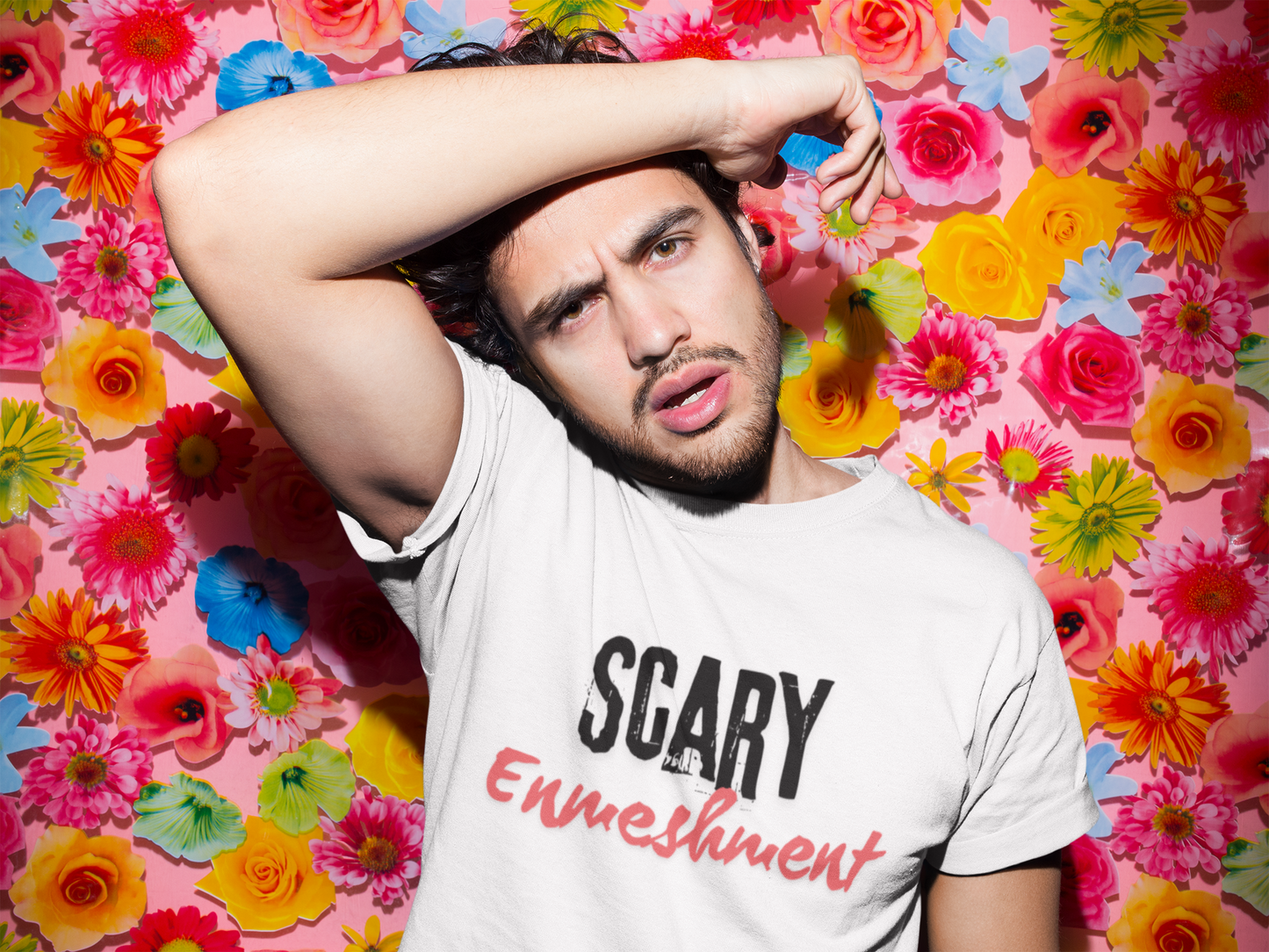 Men Round Neck White T-Shirt Scary Enmeshment